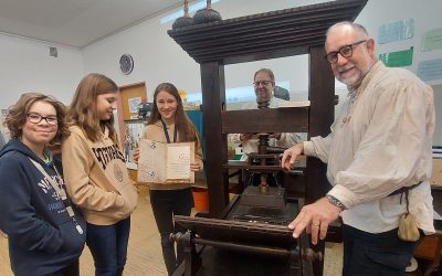 Geschichte „zum Anfassen“ an der Grund- und Mittelschule Langquaid